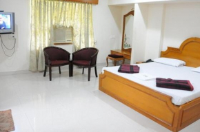  Lloyds Guest House, North Boag Road, T. Nagar  Chennai